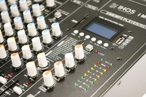 Професионален аудио миксер с вграден дигитален ефект 12 канален IHOS I MIX 12 | AVStore