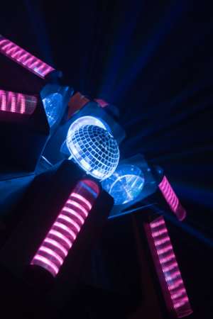 Мулти ефект Showtec Typhoon 640 | AVStore